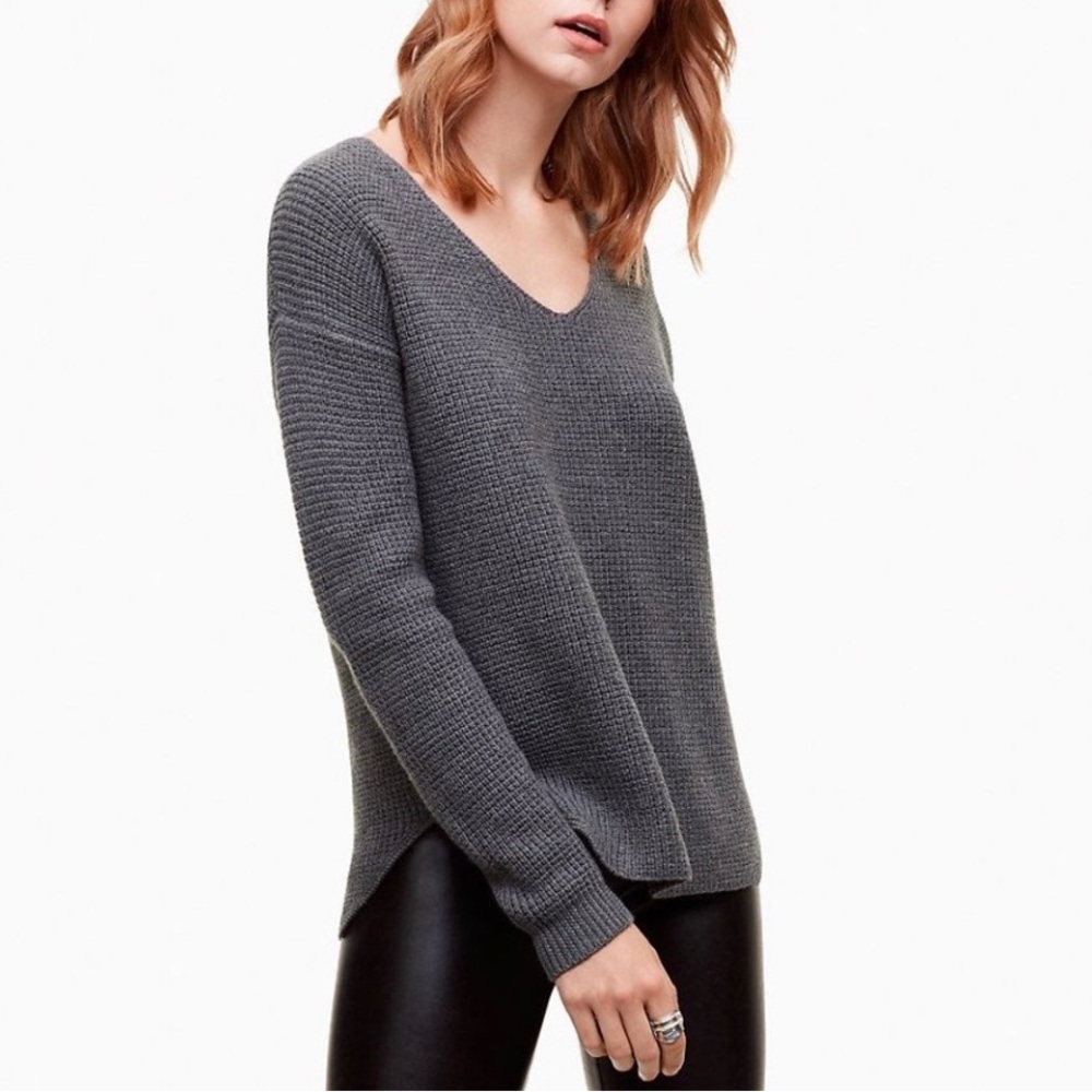 Aritzia Wilfred Charcoal V-Neck Wool Knit Cozy Casual Sweater Size XXS
